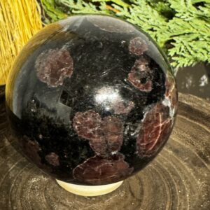 Garnet Sphere large