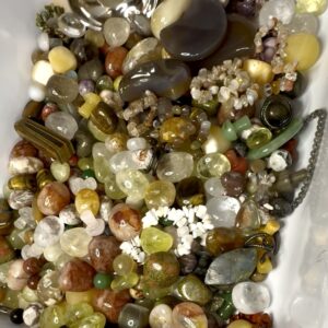 1/4 c crystal confetti