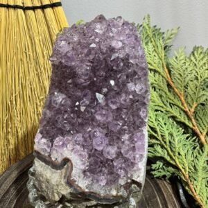 Waterfall Amethyst Cutbase